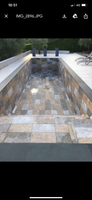 Vente de ce carrelage pour piscine modèle Bali près de Cabriès dans les Bouches du Rhône