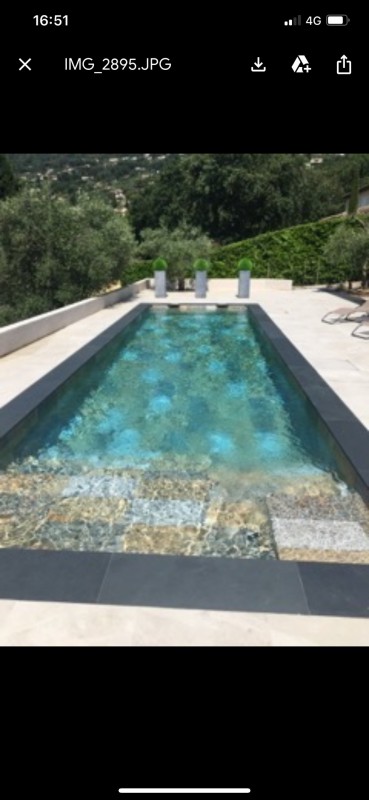 Vente de ce carrelage pour piscine modèle Bali près de Cabriès dans les Bouches du Rhône