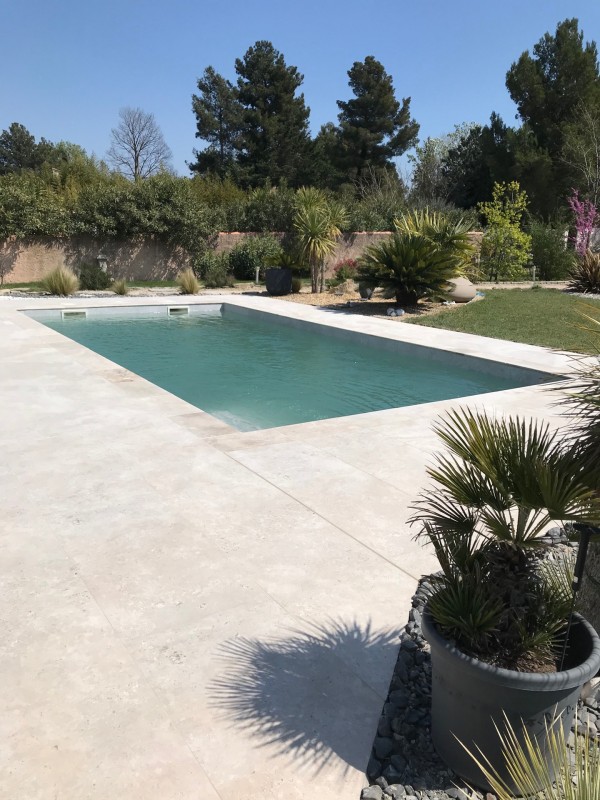 Carrelage imitation travertin Pour intérieur ou extérieur beige et gris en plusieurs formats à découvrir à St Victoret