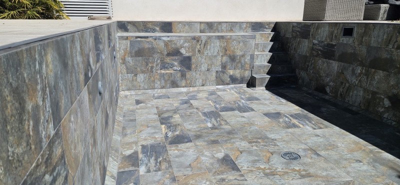 Carrelage extérieur imitation Bali à Rognes près d’Aix-en-Provence